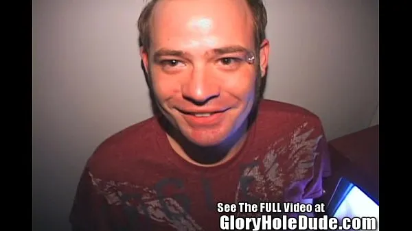 Zobrazit klipy (celkem Skyler is Horny as Hell At The Local Gloryhole) Filmy