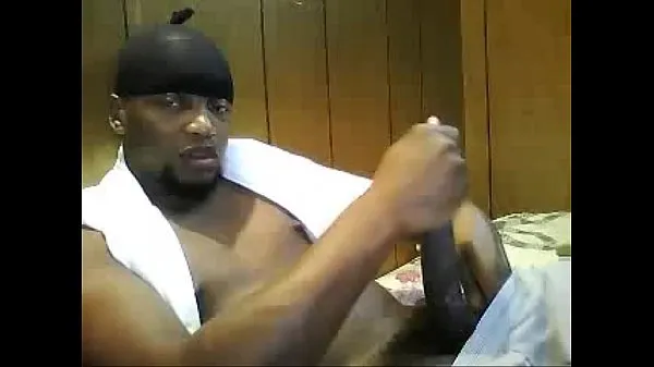 Mostrar black man stroking huge cock on webcam clips de películas