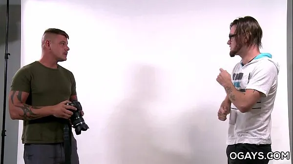 Afficher Le studio de photo - Dustin Steele, Anthony Jones clips Films