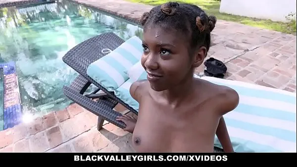 Vis BlackValleyGirls - Hot Ebony Teen (Daizy Cooper) Fucks Swim Coach klipp Filmer