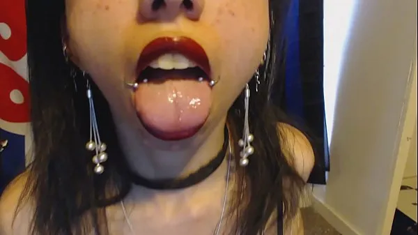 Goth with Red Lipstick Drools a Whole Lot and Blows Spit Bubbles at You - Spit and Saliva and Lipstick Fetish کلپس موویز دکھائیں