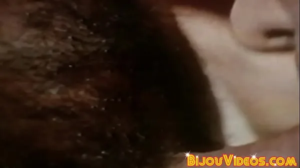 Zobrazit klipy (celkem Vintage homosexual guy takes turn sucking big hairy dicks) Filmy