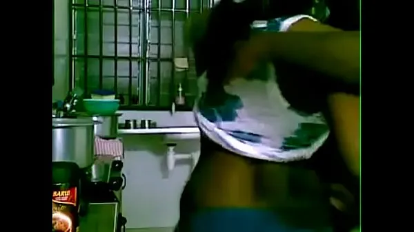 Tampilkan klip Tamil Girl Sex with House owner Film