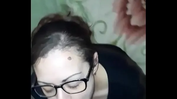 Hiển thị CHRISTMAS HEAD FROM A SEXY NERDY BRUNETTE clip Phim