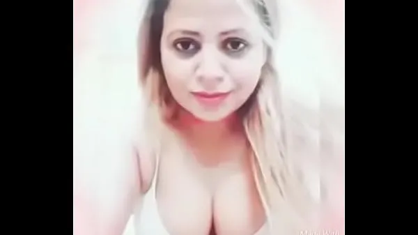 Show Sapna B grade actress bra in live clips Movies