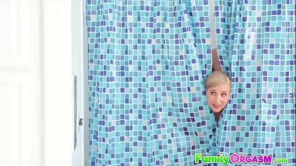 Zobrazit klipy (celkem Casual Sex in Bathroom with Stepmom) Filmy