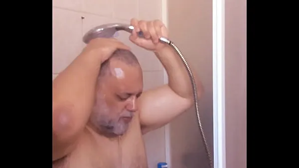 Mostrar Me having a shower and wanking, I show butt, short dick, face clipes Filmes