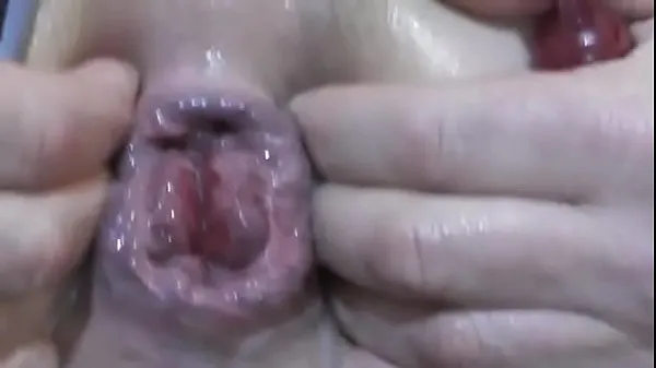 Zobraziť klipy (puffy pink wet slut hole gape close webcam) Filmy