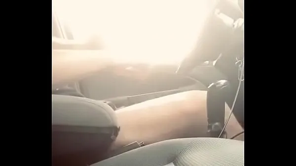 Tampilkan klip boy jerking off in the car Film