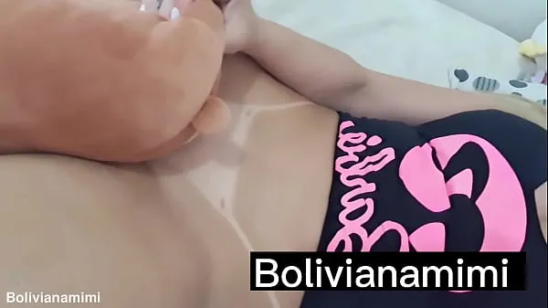 Mostra L'orsacchiotto mi ha morso e si è scusato succhiandomi la figa finché non squirto Vuoi vedere la fine del video? bolivianamimi clip Film