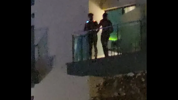 Jungs beim Ficken auf dem Balkon erwischt Clips Filme anzeigen