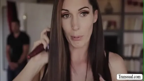 Visa Stepson bangs the ass of her trans stepmom klipp filmer