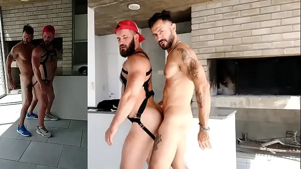 Mostrar Perfurando a experiência de Barebak para aguentar a bunda musculosa de Twink - com Alex Barcelona clipes Filmes