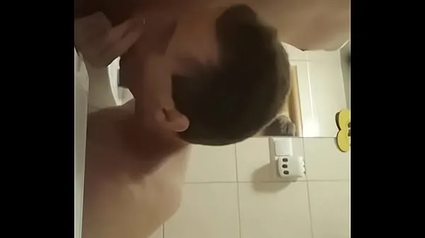 Vis 18yo Cute Twinks Have Fun In Bathroom klip Film