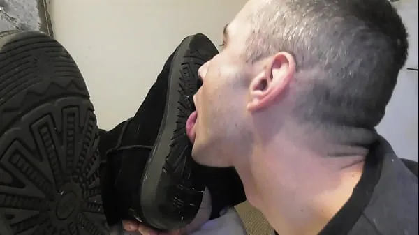 Licking dirty ugg boots klip megjelenítése Filmek