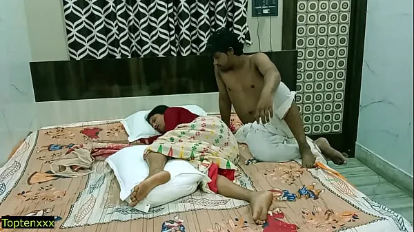 Mostrar desi padrastro jobordosti puta esposa! Vídeo de sexo viral clips de películas