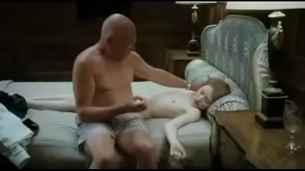 Emily Browning full frontal nudity - HardSexTube Klip Filmi göster