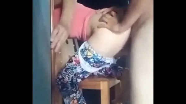 Mostrar En mi casa hay una empleada de servicio venezolana y me la folle clips de películas