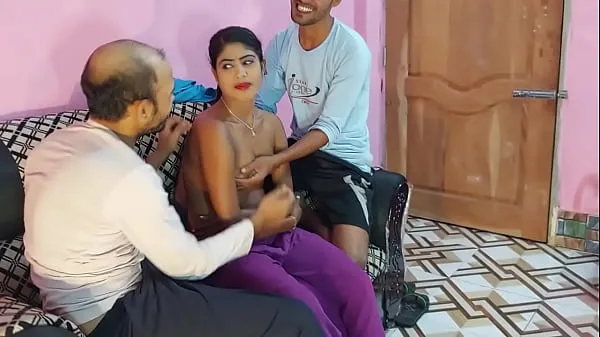 عرض Amateur threesome Beautiful horny babe with two hot gets fucked by two men in a room bengali sex ,,,, Hanif and Mst sumona and Manik Mia مقاطع أفلام