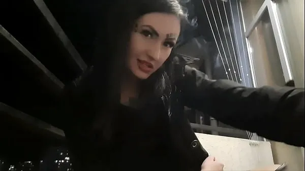 Zobrazit klipy (celkem Dominatrix Nika smokes sexy in the evening on her balcony and blows smoke in your face) Filmy