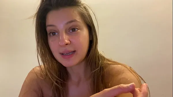 显示Melena Maria Rya tasting her pussy个剪辑电影