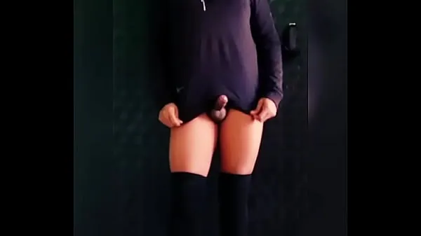 Black hoodie femboy 2 klip megjelenítése Filmek