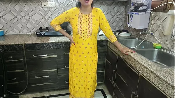 عرض Desi bhabhi was washing dishes in kitchen then her brother in law came and said bhabhi aapka chut chahiye kya dogi hindi audio مقاطع أفلام
