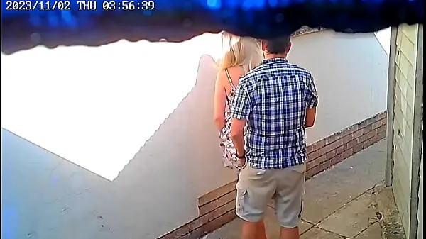 عرض Daring couple caught fucking in public on cctv camera مقاطع أفلام