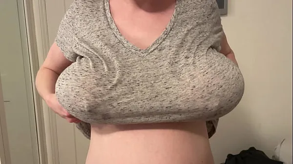 I release my big tits for you to enjoy Clips Filme anzeigen