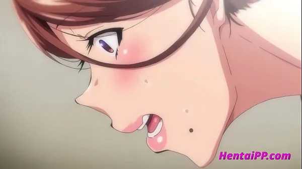 Prikaži Boy Seduced Horny MILF When Daddy Is Gone - Hentai Anime posnetkov filmov